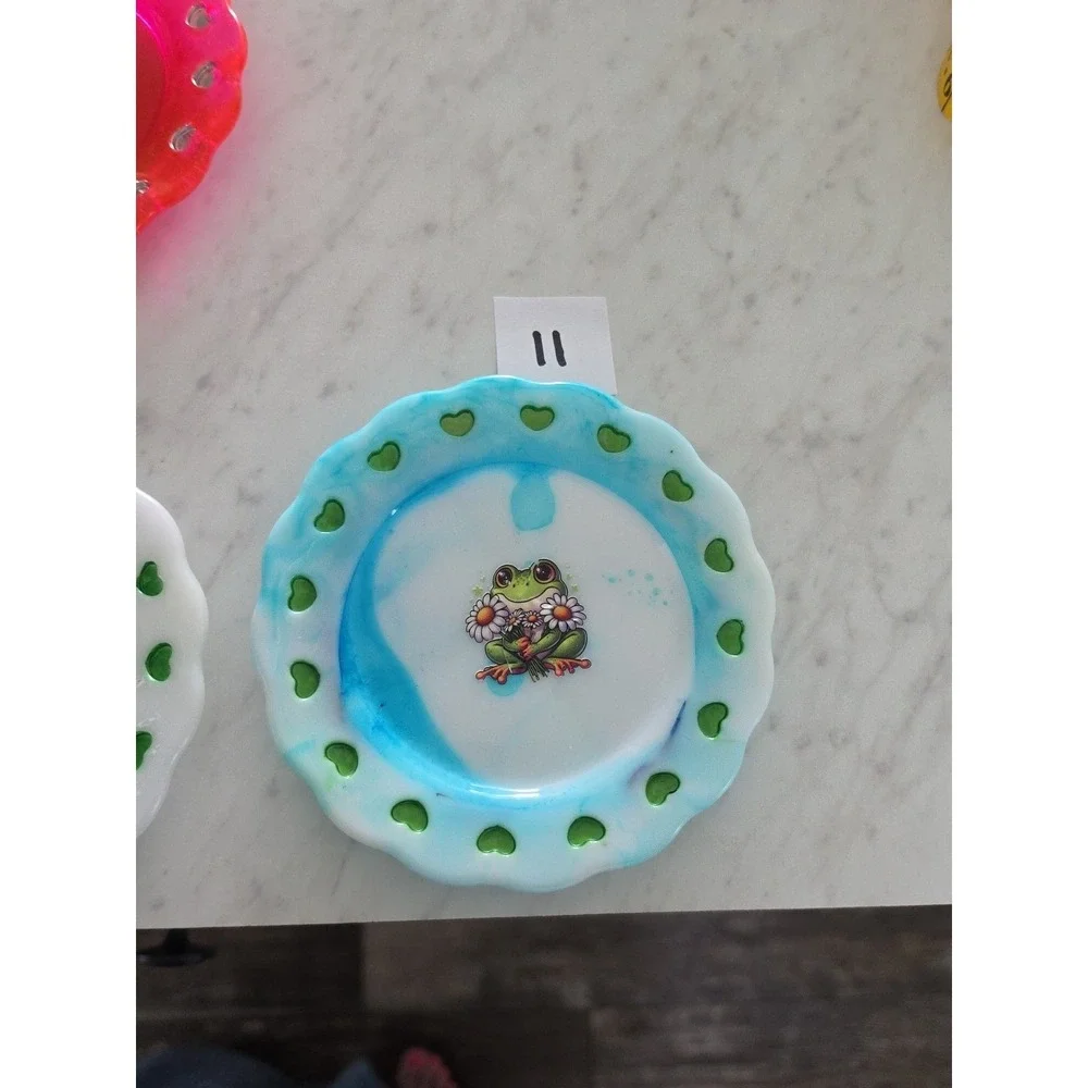 Handmade‎ Resin 5 1/2 Inch Decorative Plate